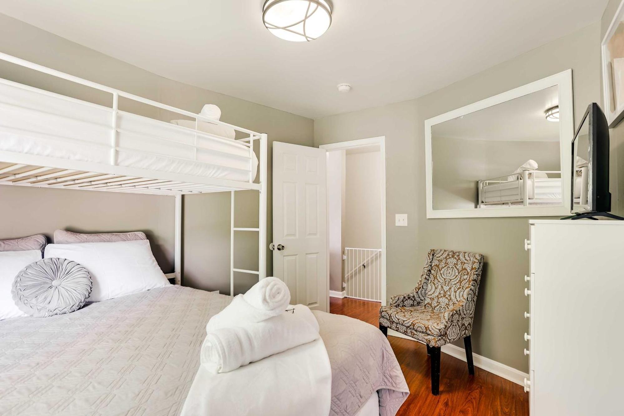 Louisville Apartment - Walk To Restaurants! Exterior photo