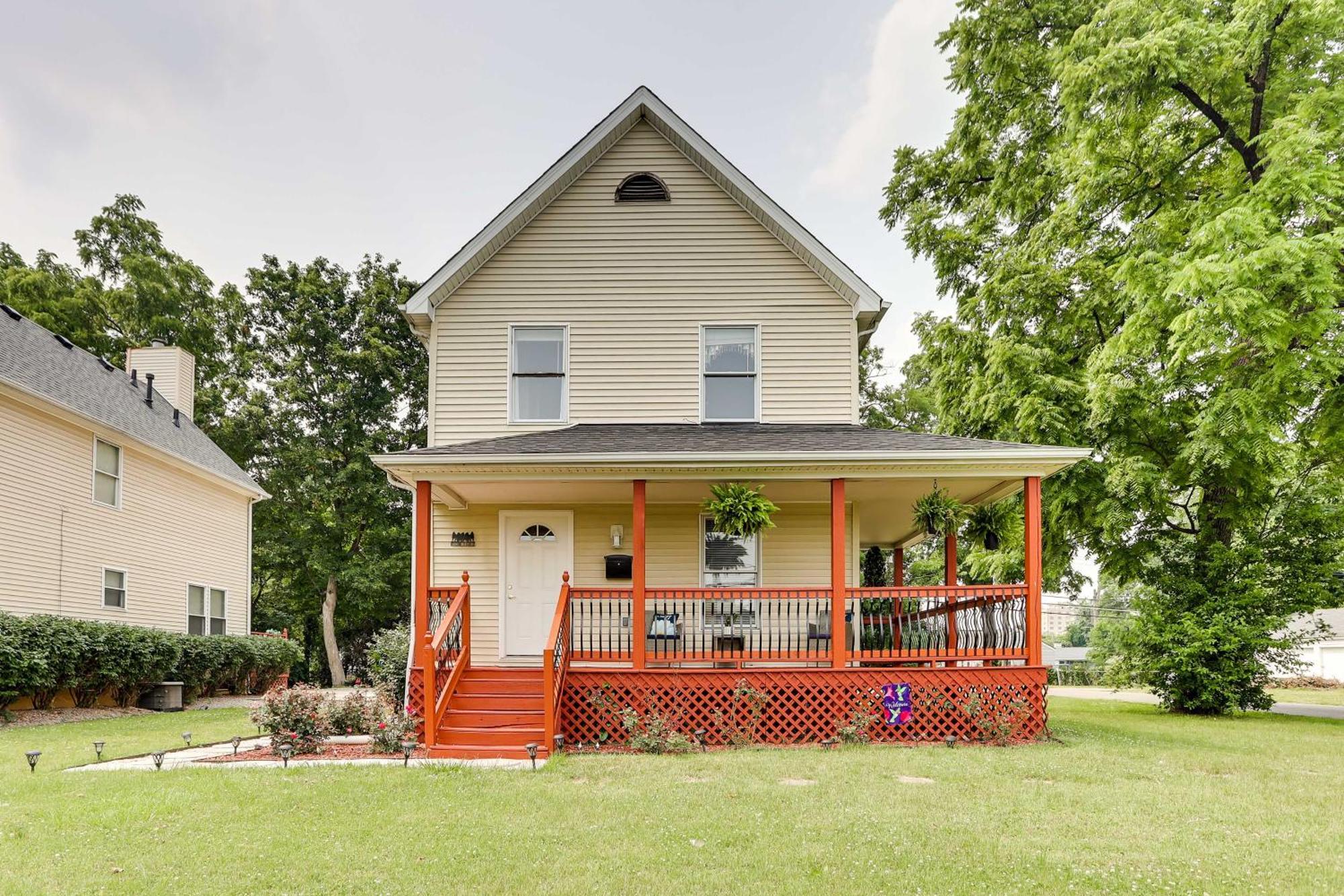 Louisville Apartment - Walk To Restaurants! Exterior photo